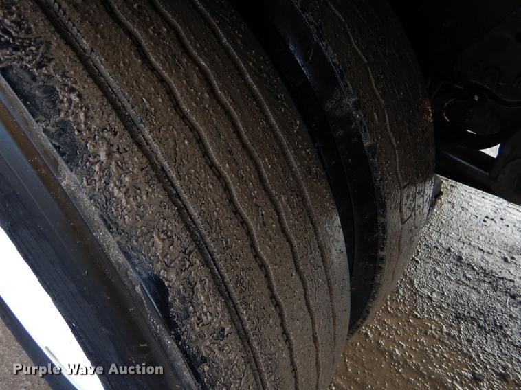 image for item ER9382 2012 Hino 338 box truck