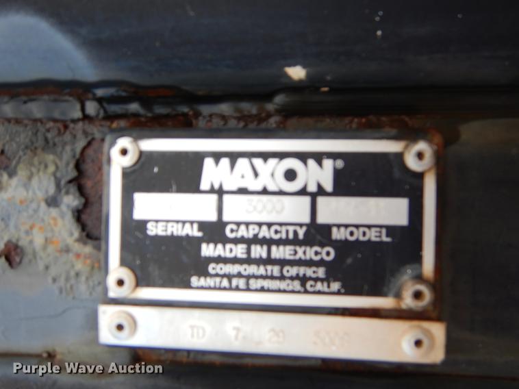 image for item ER9382 2012 Hino 338 box truck