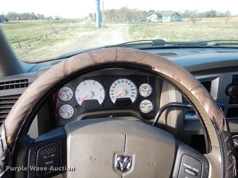 image for item EZ9862 2007 Dodge Ram 2500 Quad Cab pickup truck