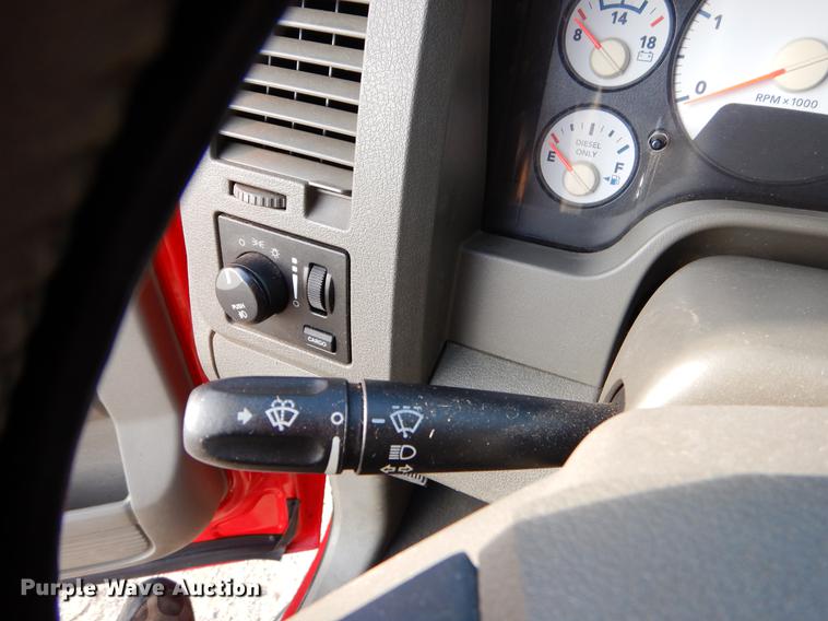 image for item EZ9862 2007 Dodge Ram 2500 Quad Cab pickup truck