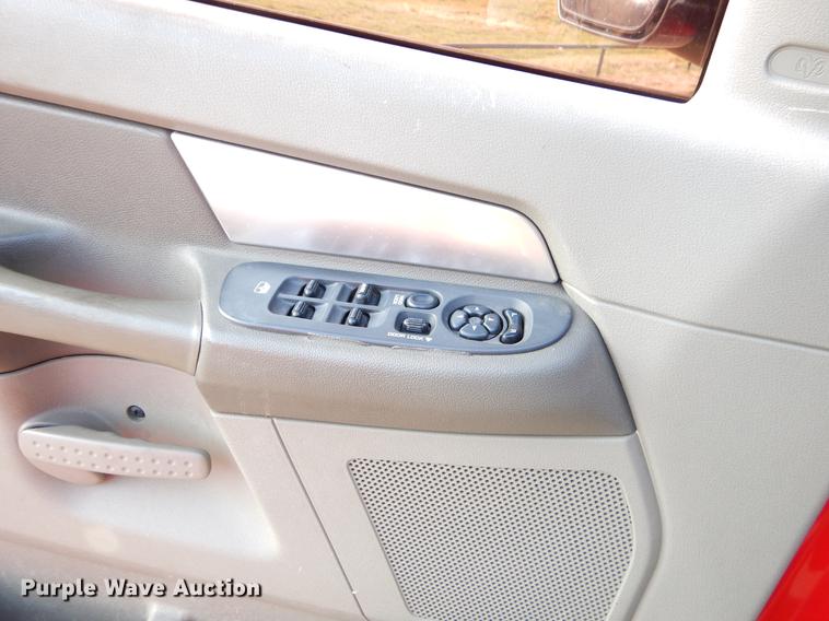 image for item EZ9862 2007 Dodge Ram 2500 Quad Cab pickup truck