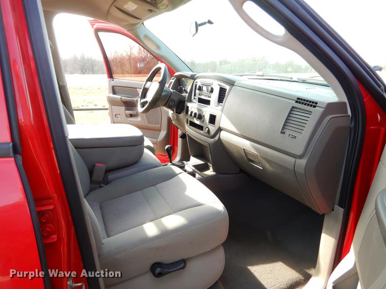 image for item EZ9862 2007 Dodge Ram 2500 Quad Cab pickup truck