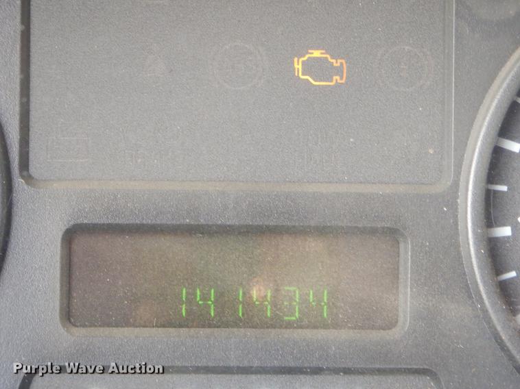 image for item EZ9863 2006 Ford F250 Super Duty SuperCab flatbed pickup truck