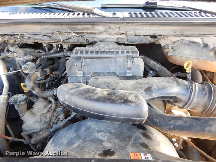 image for item EZ9863 2006 Ford F250 Super Duty SuperCab flatbed pickup truck