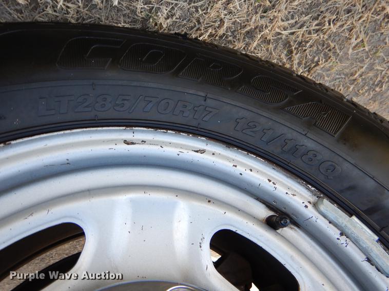 image for item EZ9863 2006 Ford F250 Super Duty SuperCab flatbed pickup truck