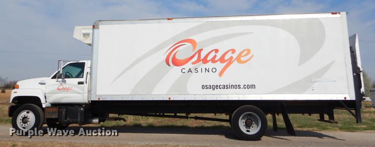 image for item EZ9866 1995 Chevrolet Kodiak refrigerated box truck