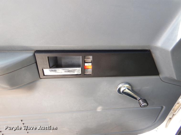 image for item EZ9866 1995 Chevrolet Kodiak refrigerated box truck