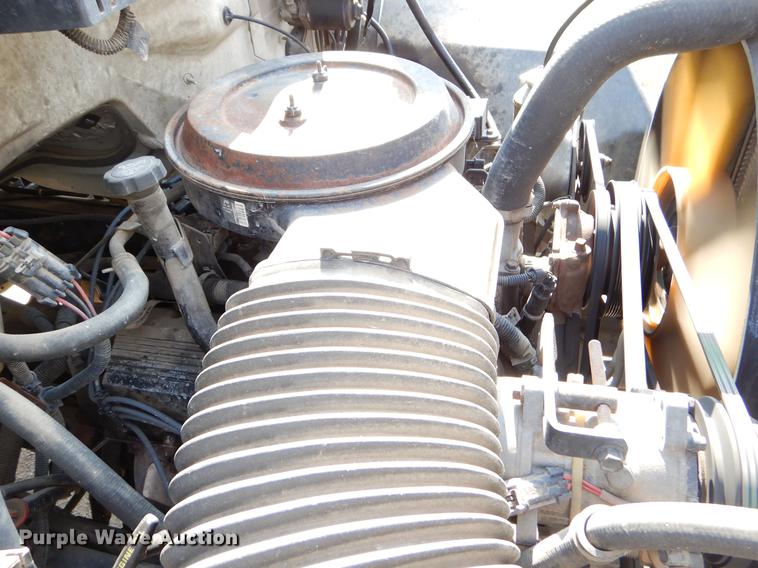 image for item EZ9866 1995 Chevrolet Kodiak refrigerated box truck