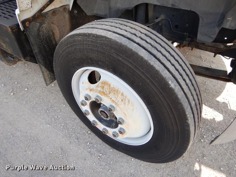 image for item EZ9866 1995 Chevrolet Kodiak refrigerated box truck