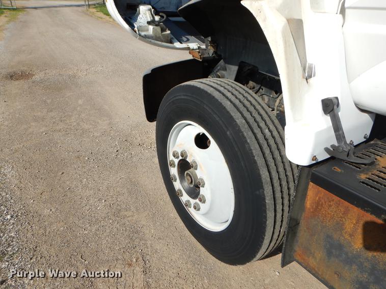 image for item EZ9866 1995 Chevrolet Kodiak refrigerated box truck