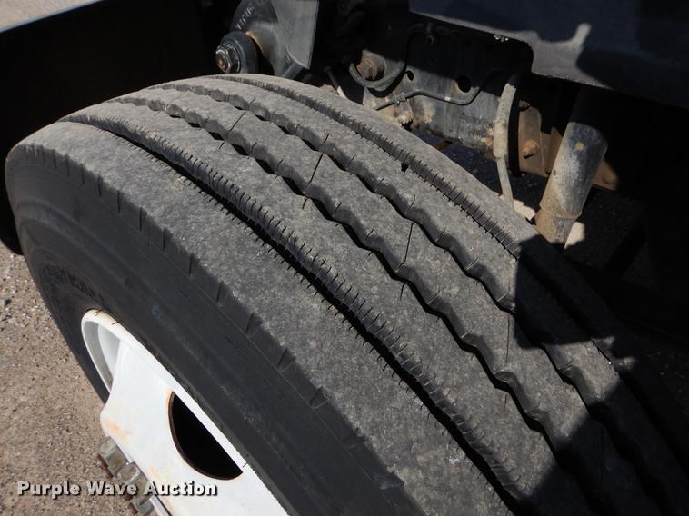 image for item EZ9866 1995 Chevrolet Kodiak refrigerated box truck