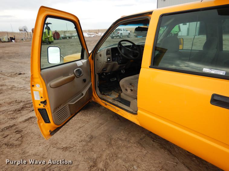 image for item FA9273 1998 Chevrolet C3500 Crew Cab dump bed pickup truck