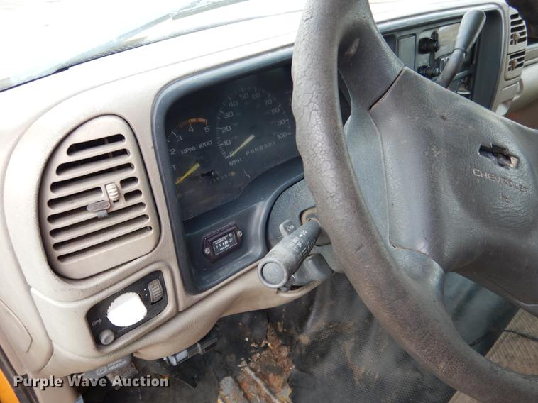 image for item FA9273 1998 Chevrolet C3500 Crew Cab dump bed pickup truck