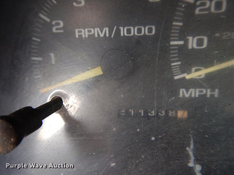 image for item FA9273 1998 Chevrolet C3500 Crew Cab dump bed pickup truck