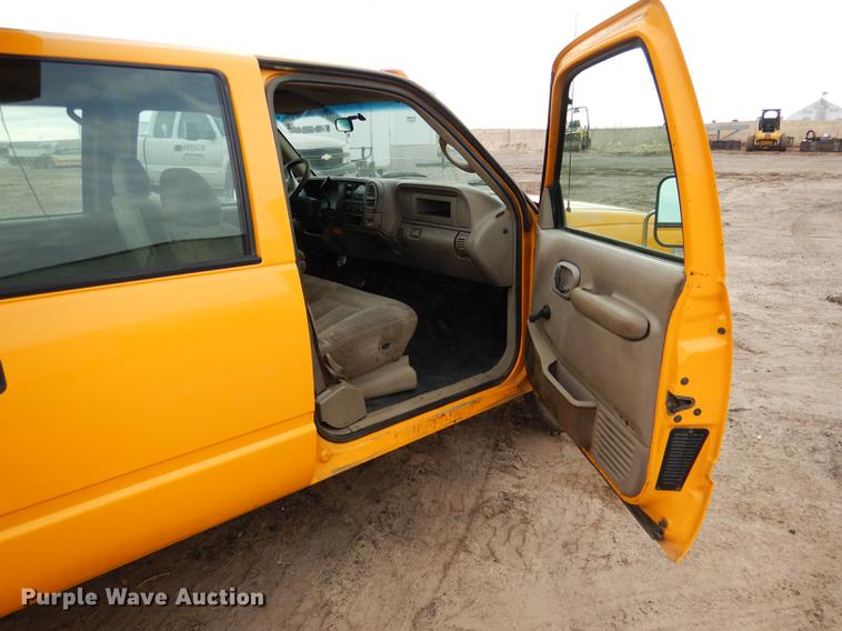 image for item FA9273 1998 Chevrolet C3500 Crew Cab dump bed pickup truck