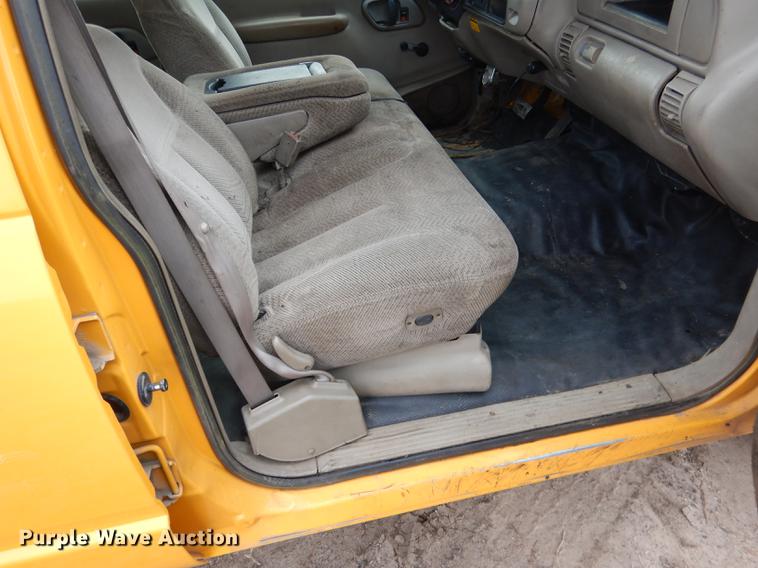 image for item FA9273 1998 Chevrolet C3500 Crew Cab dump bed pickup truck