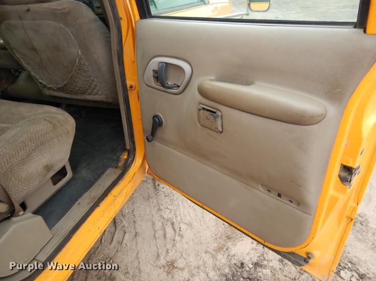 image for item FA9273 1998 Chevrolet C3500 Crew Cab dump bed pickup truck