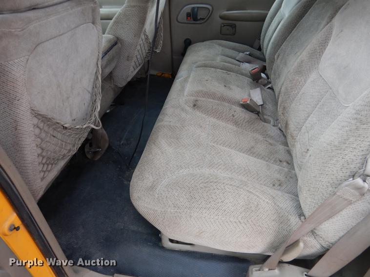 image for item FA9273 1998 Chevrolet C3500 Crew Cab dump bed pickup truck