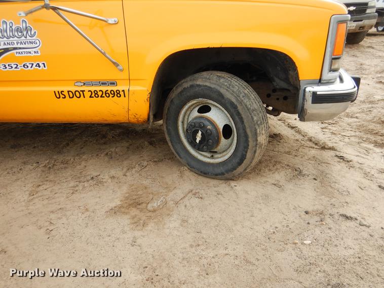 image for item FA9273 1998 Chevrolet C3500 Crew Cab dump bed pickup truck