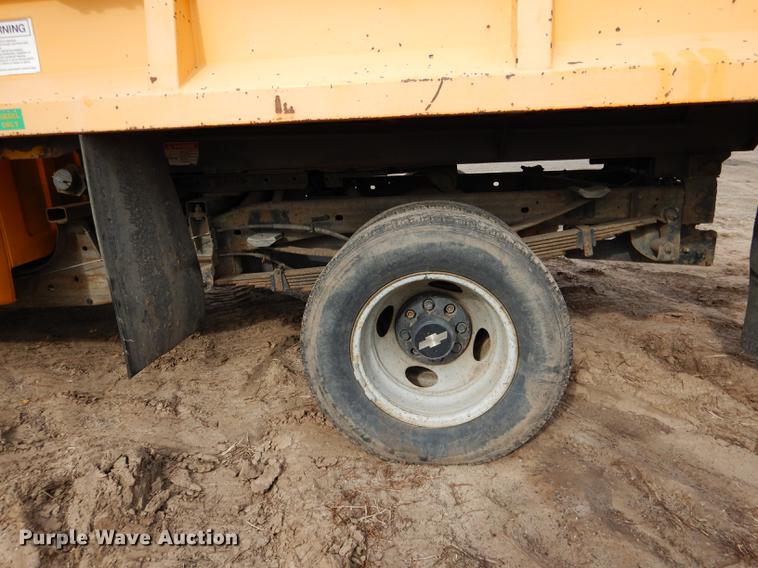 image for item FA9273 1998 Chevrolet C3500 Crew Cab dump bed pickup truck