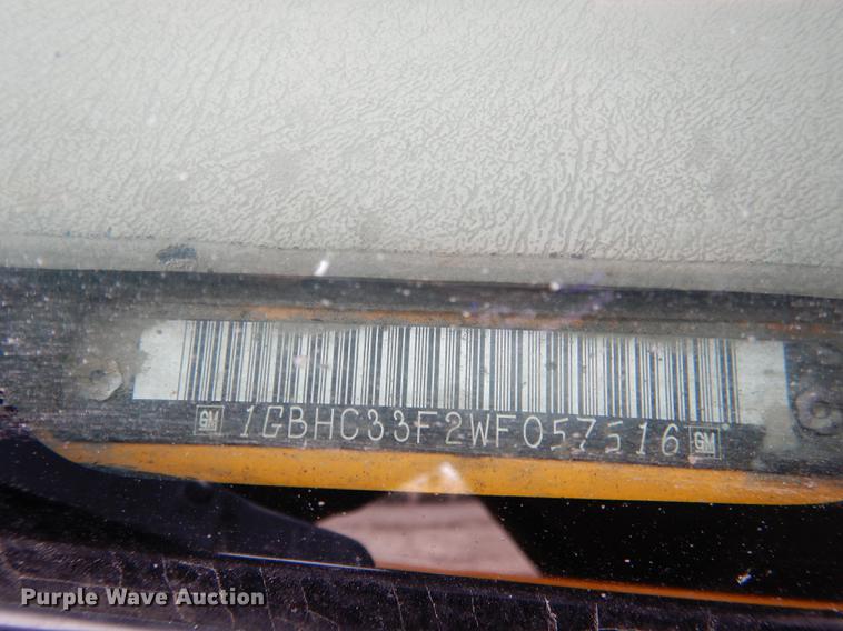 image for item FA9273 1998 Chevrolet C3500 Crew Cab dump bed pickup truck