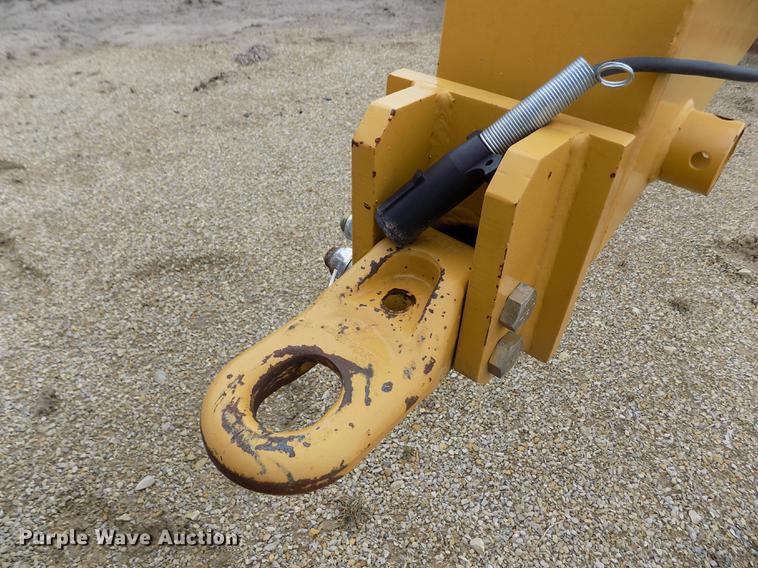 image for item FA9538 Icon 1632RS pull type grader