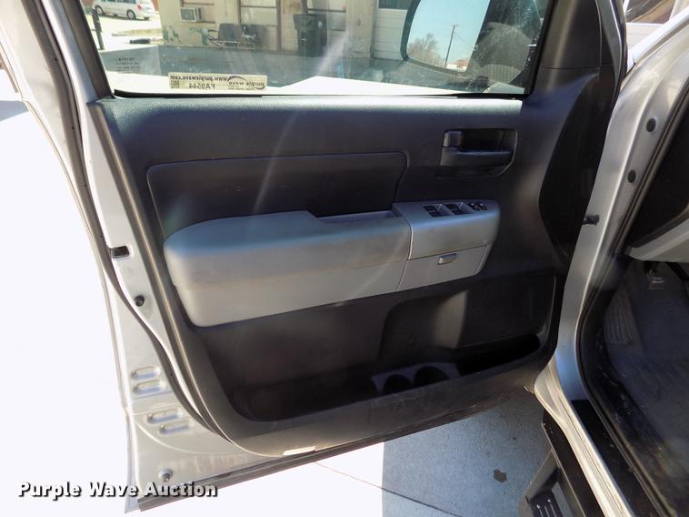 image for item FA9544 2008 Toyota Tundra SR5 Crew Max pickup truck