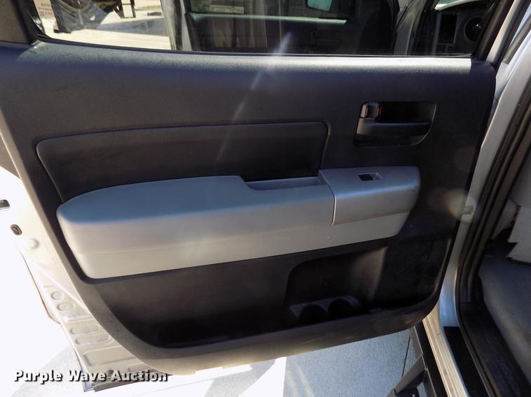 image for item FA9544 2008 Toyota Tundra SR5 Crew Max pickup truck