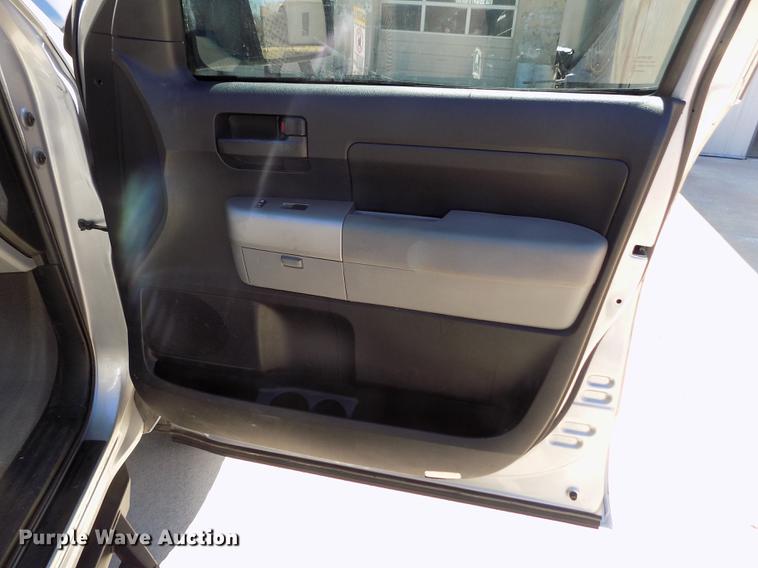 image for item FA9544 2008 Toyota Tundra SR5 Crew Max pickup truck