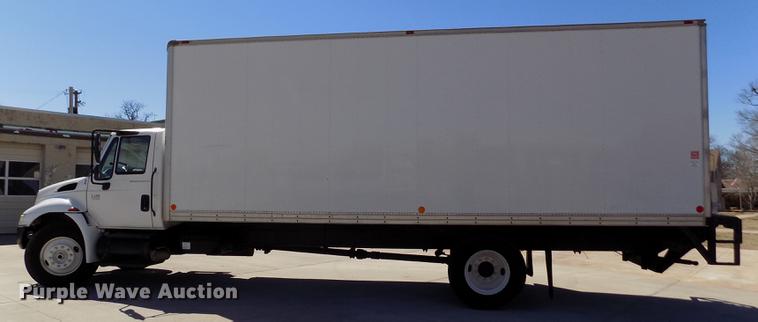 image for item FA9545 2007 International 4400 box truck