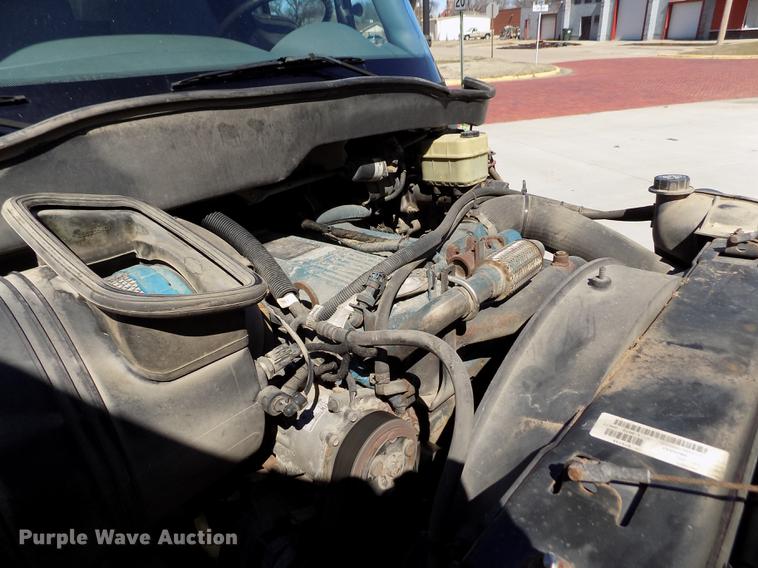 image for item FA9545 2007 International 4400 box truck