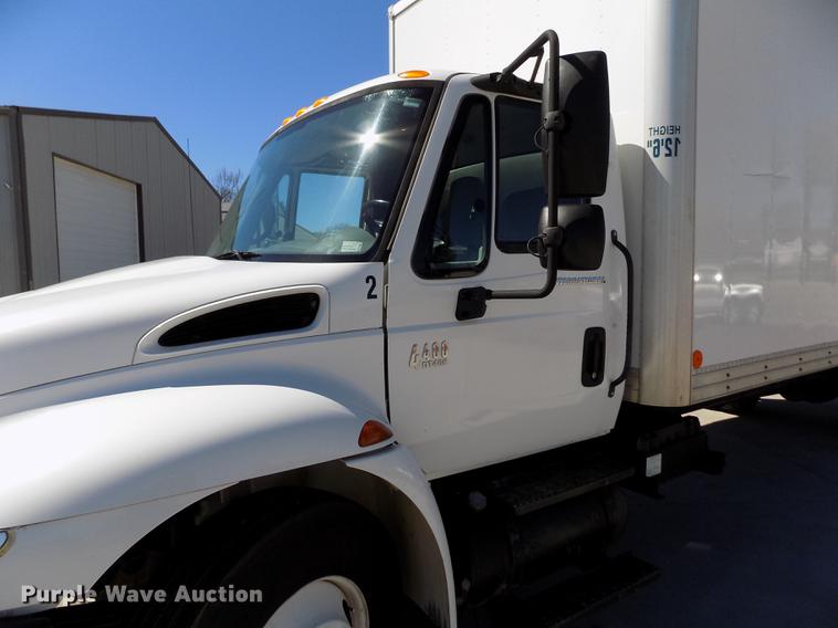 image for item FA9545 2007 International 4400 box truck