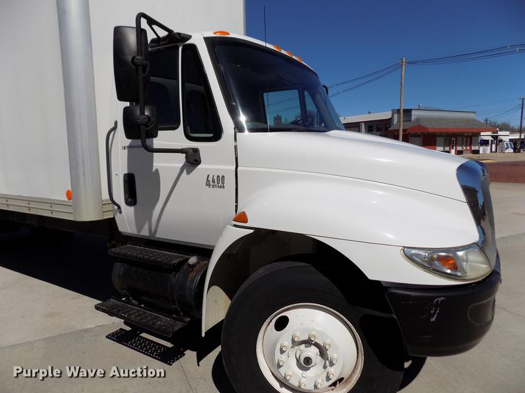 image for item FA9545 2007 International 4400 box truck