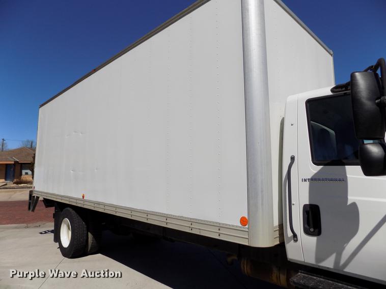 image for item FA9545 2007 International 4400 box truck