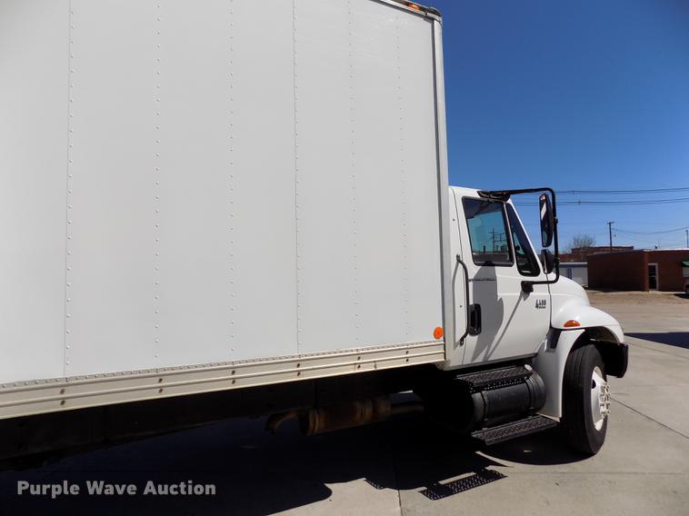 image for item FA9545 2007 International 4400 box truck
