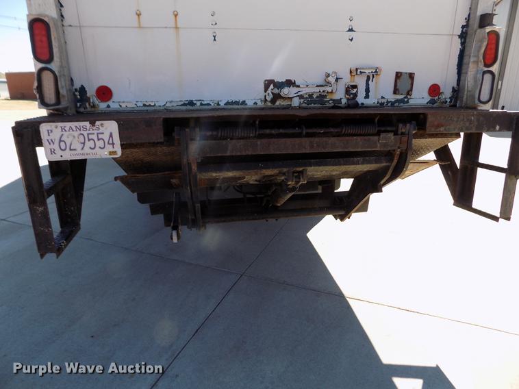 image for item FA9545 2007 International 4400 box truck