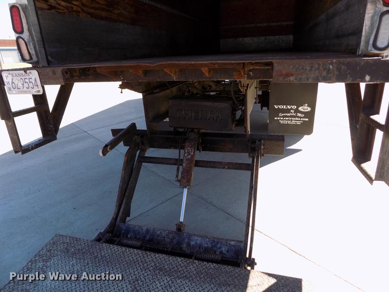 image for item FA9545 2007 International 4400 box truck