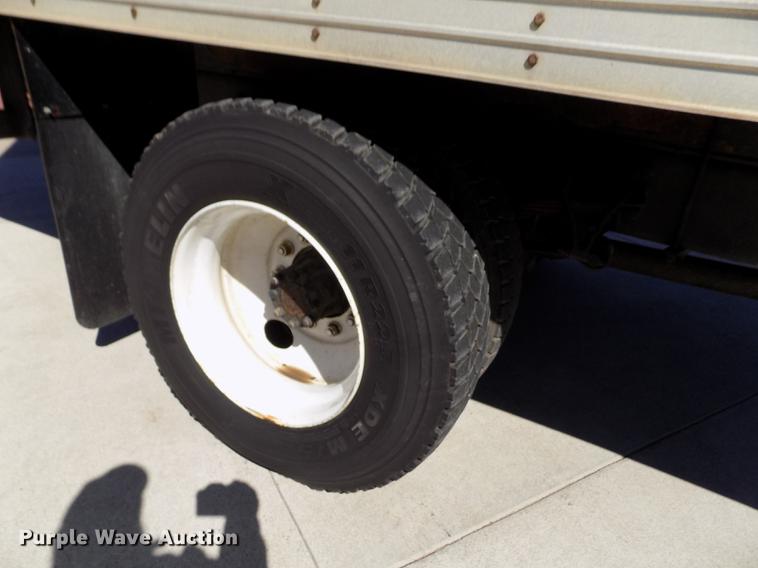 image for item FA9545 2007 International 4400 box truck