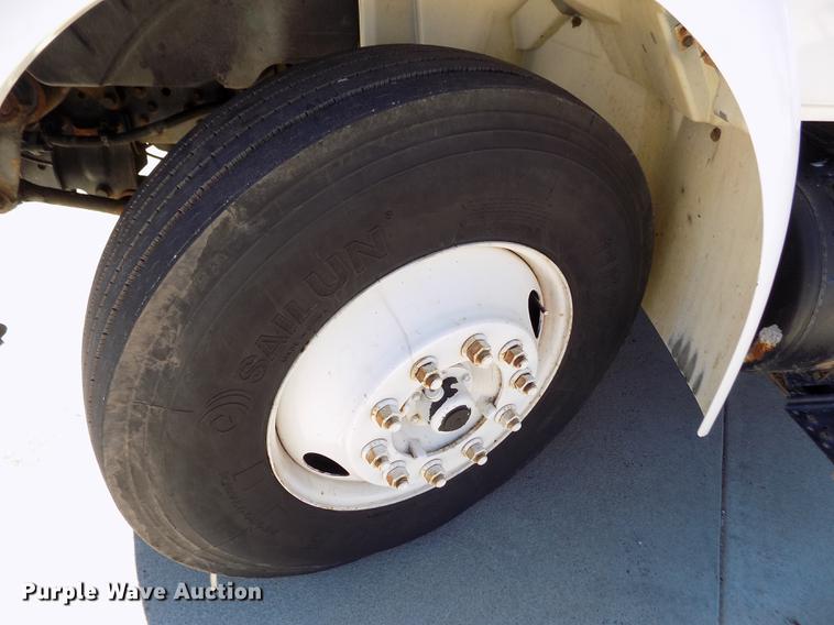 image for item FA9545 2007 International 4400 box truck