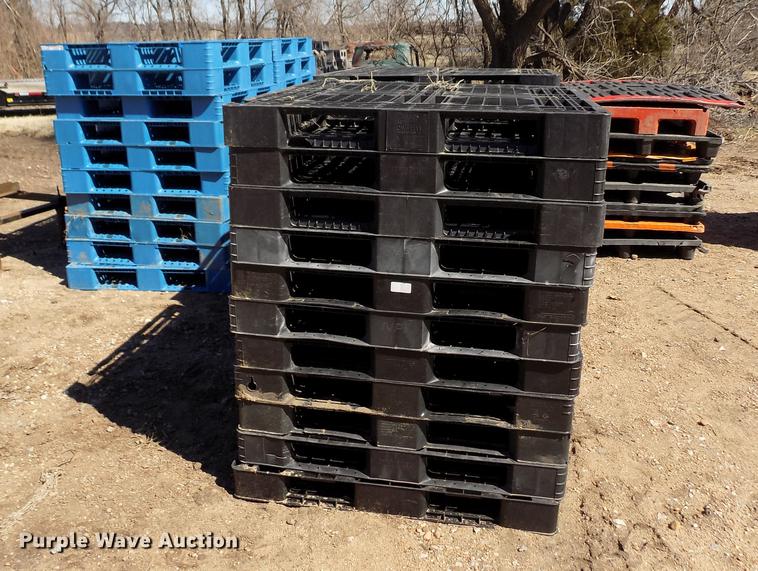image for item FA9548 (58) pallets