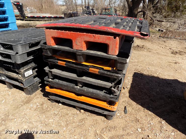 image for item FA9548 (58) pallets