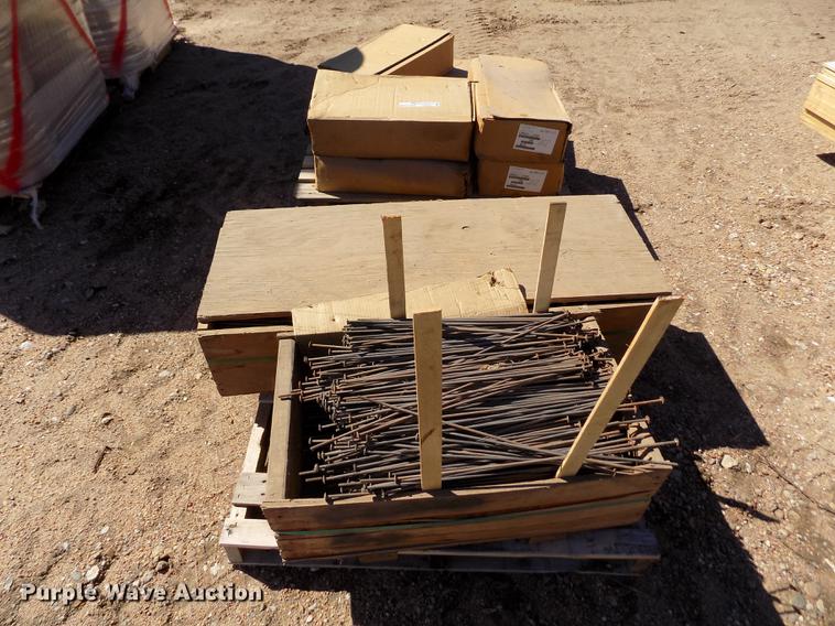 image for item FA9552 Approximately 7,000 bolts