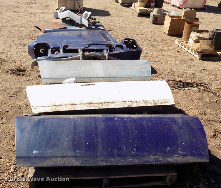 image for item FA9554 Chevrolet Camaro parts