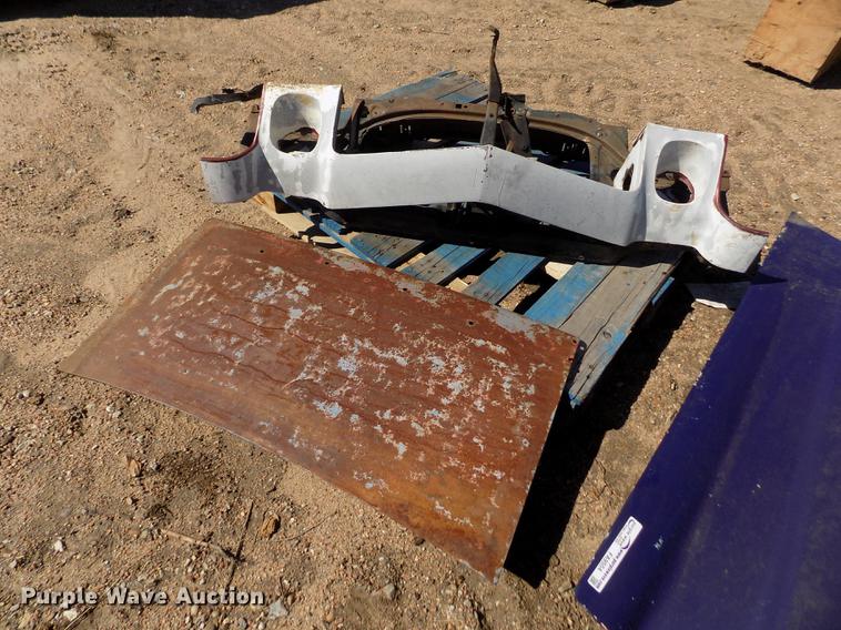 image for item FA9554 Chevrolet Camaro parts