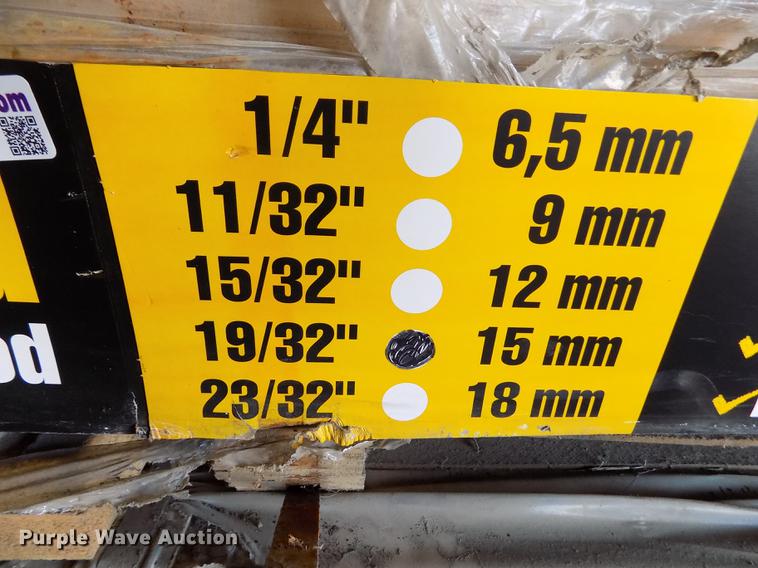 image for item FA9560 Approximately 94 sheets Aruco plywood