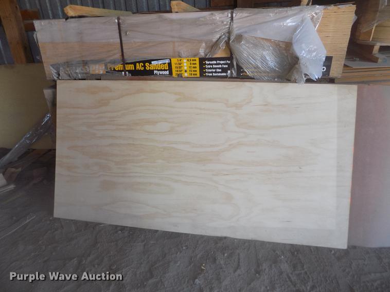 image for item FA9560 Approximately 94 sheets Aruco plywood