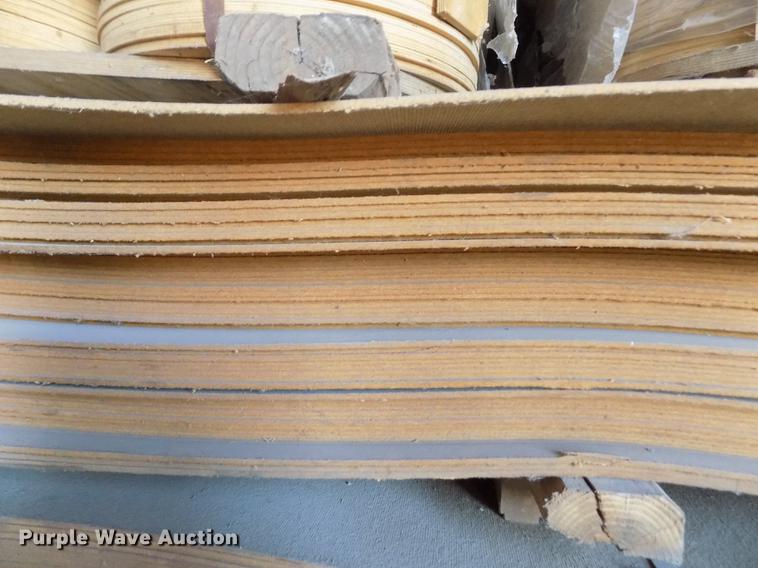 image for item FA9562 Approximately 300 sheets tempered hardboard