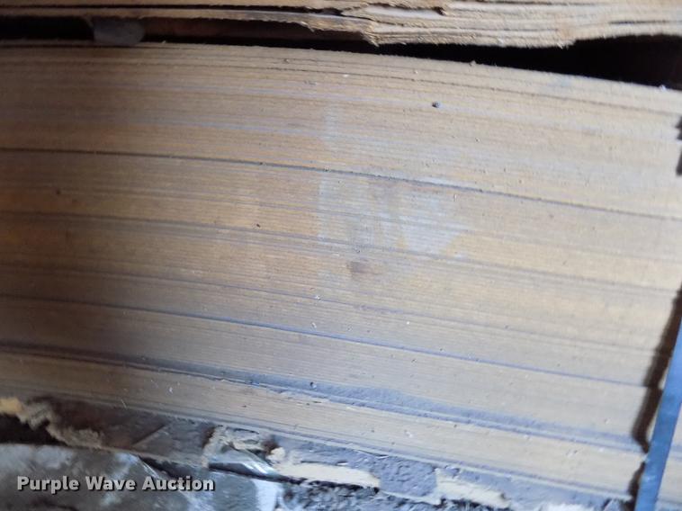 image for item FA9562 Approximately 300 sheets tempered hardboard