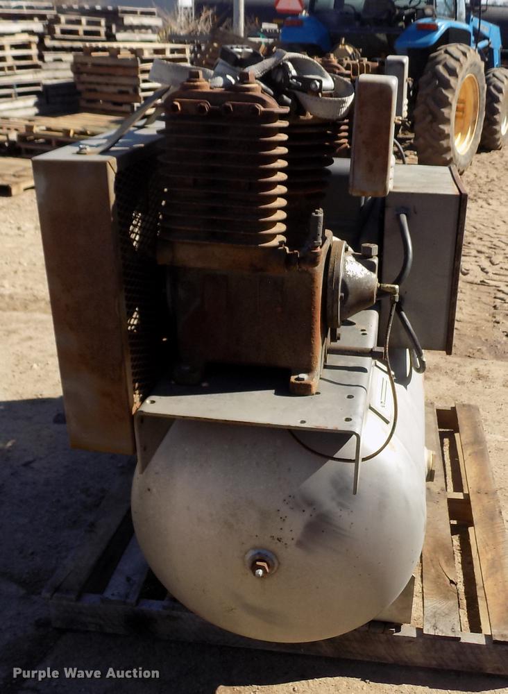 image for item FA9563 Industrial Air air compressor