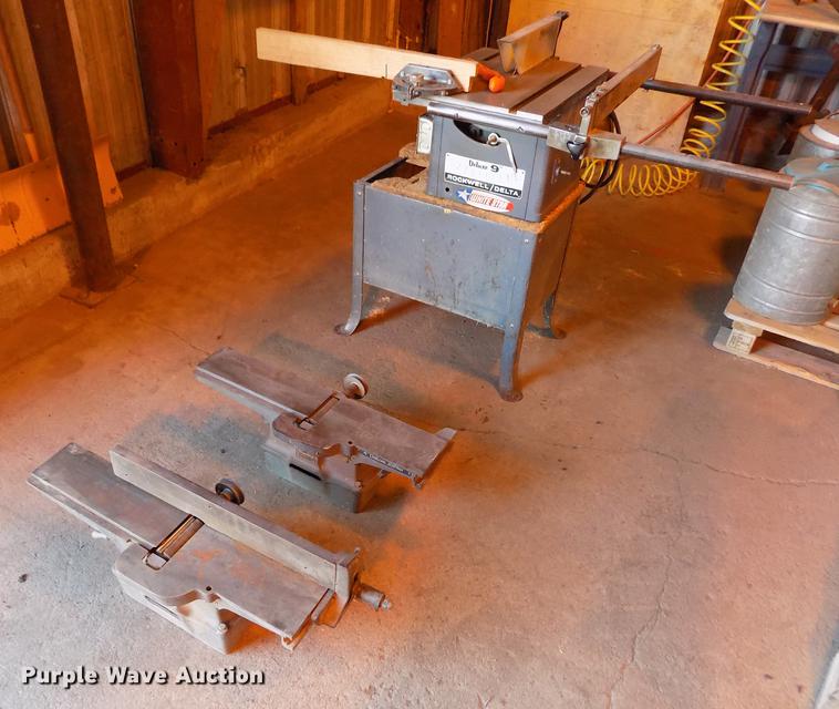 image for item FA9565 Rockwell Delta table saw
